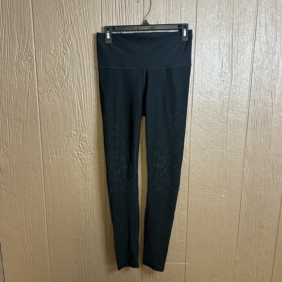 lululemon athletica Pants - Lululemon Women's Mapped Out HR Tight 28" *Camo Size 8 Black Athletic Drawstring